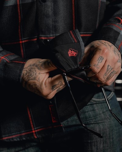 DIXXON Flannel "MOXIE" Men's XL Black Red Plaid Snap Button Shirt - Picture 9 of 12