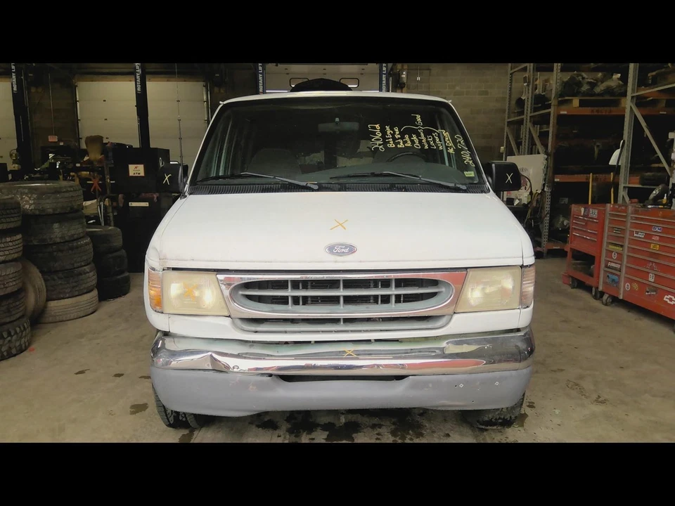 Б/у левая фара в сборе подходит для: 2000 Ford E350 VAN композитный левый класс B - Изображение 2 из 4