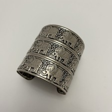 Silver Tone Embossed Metal Elephant Cuff Bracelet Boho Bohemian Indian Chunky