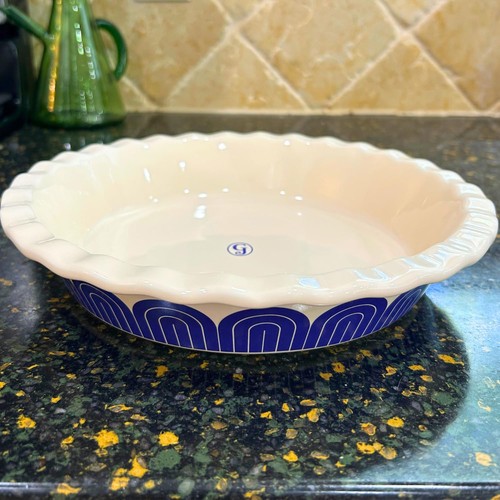 Great Jones Sweetie Pie 10 inch Ceramic Dish 10 Inch, Bleuberry  - Picture 6 of 6