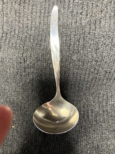 Towel Sterling SouthWind Gravy Ladle 61/2 Sterling Silver No Monogram  1