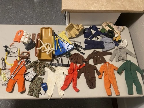 GI Joe Vintage Mixed Lot Of Accessories And Clothes 1960s 1970s