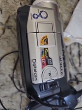 Samsung Digital Video Camcorder SCD80/NTSC 1 Battery Charger With Carrying Case