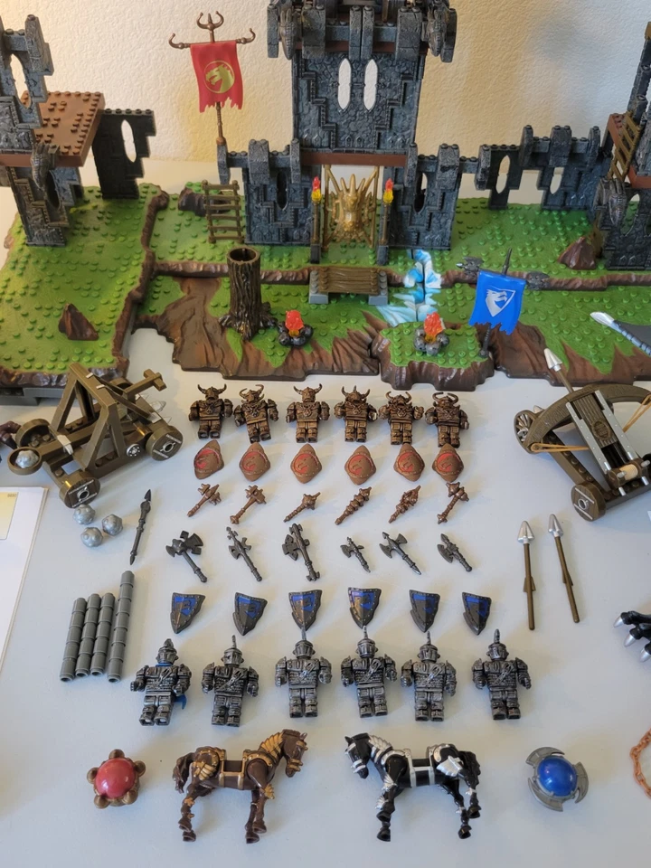 Mega Bloks Dragons Warriors Fortress - Image 3 of 4