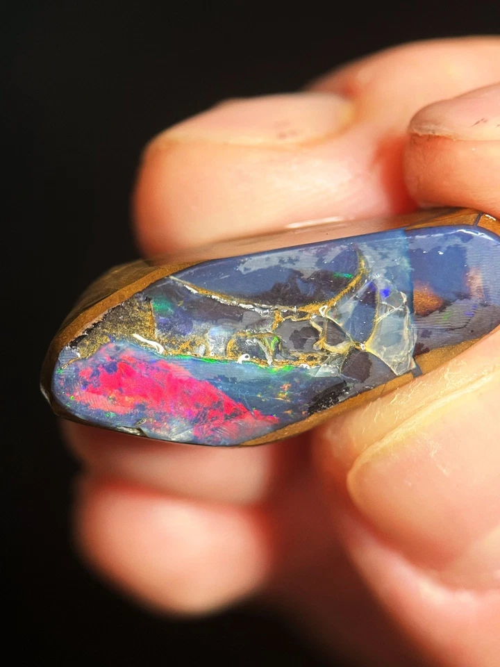 Ópalo de roca australiano 36ct en bruto de QLD Foto 2 de 4