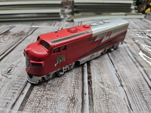 Hawthorne Village Tampa Bay Buccaneers 2003 Super Bowl HO Scale Train Set - Picture 20 of 21