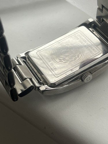 Kenneth Cole Reaction Men's Silver Tone Tank Watch - 第 6/8 張圖片