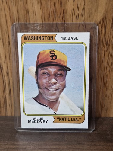 Willie McCovey [Washington] #250 1974 Topps card