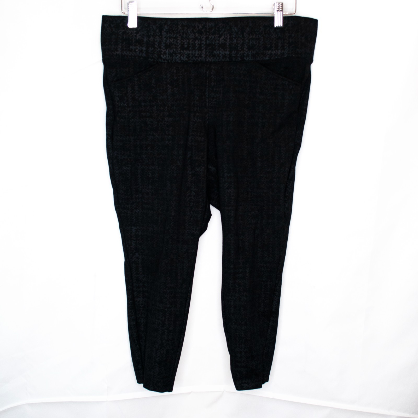 Torrid Size 0S Studio Pull On Pixie Capri Pants W… - image 1