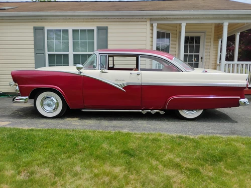 1956 Ford Fairlane 