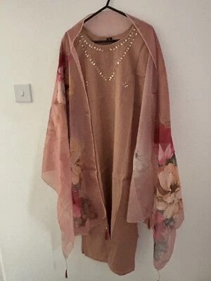 Kurta Suit Set With Beautiful Handwork Size M, L, XL, 2XL. - Image 1 of 4