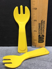 Vintage 1979-1986 Fisher-Price Fun With Food Yellow 3-Spoke Fork FPT7307