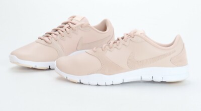 WMNS Nike Flex Essential TR LT
