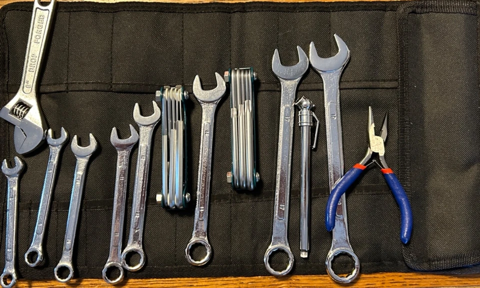 Roll Up Motorcycle Tool Kit Bag Pouch Pockets Heavy Duty Metric Wrench Set Tools - Image 2 of 4