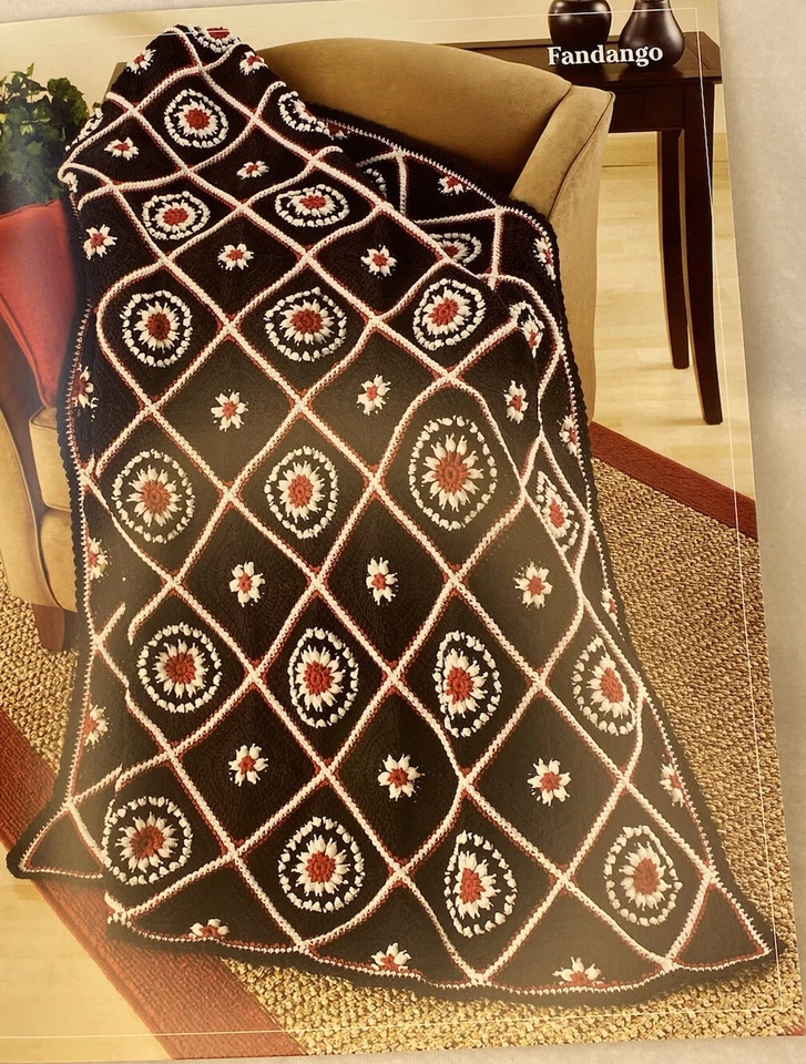 Patrones de ganchillo de Navidad Herrschners Feliz celosía de rosas salvajes afgano 440124 Foto 2 de 4