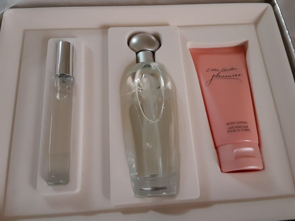 Estee Lauder Pleasures Gift Set