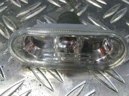 Blinker Blinker Seitlich im Kotflügel (Weiß) VW GOLF IV (1J1) 1.8