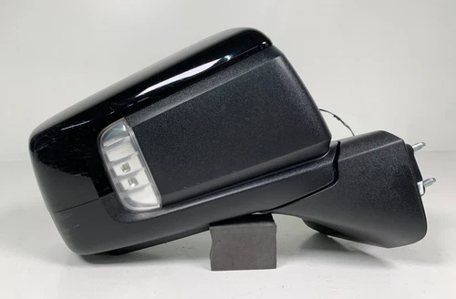 2019-2025 Chevy Silverado GMC Sierra 1500 Right RH Side w/Camera Door Mirror OEM