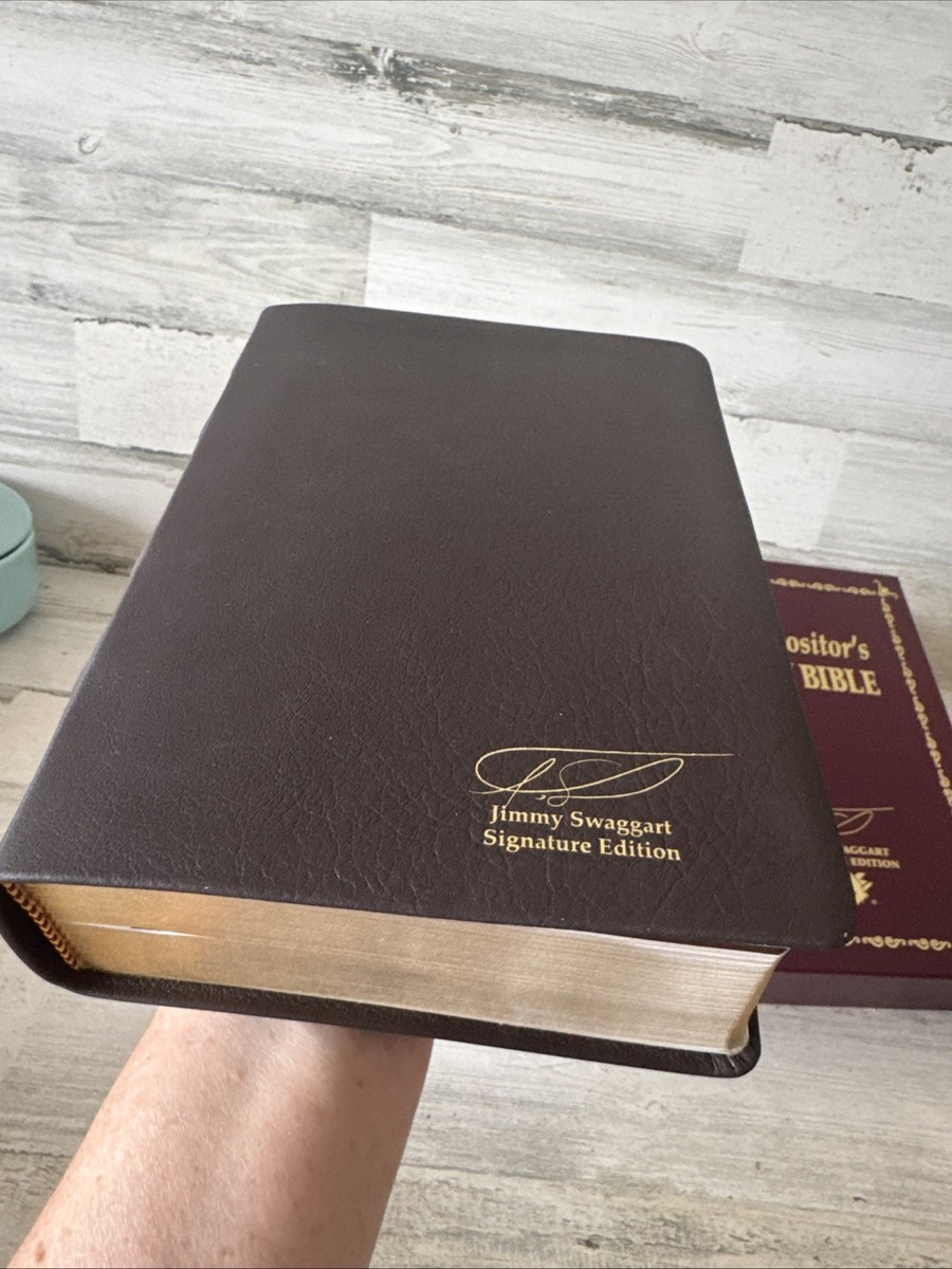 The Expositor's Study Bible Signature Edition by Jimmy Swaggart The Expositor's Study Bible Signature Edition by Jimmy Swaggart