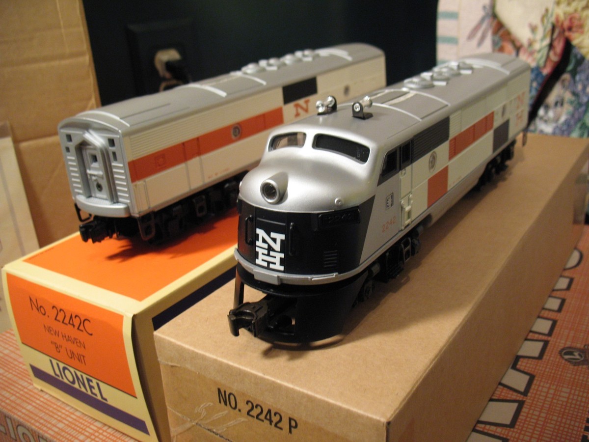 Lionel 38324 New Haven #2507W F3 AB Diesel Engine Freight Set | eBay