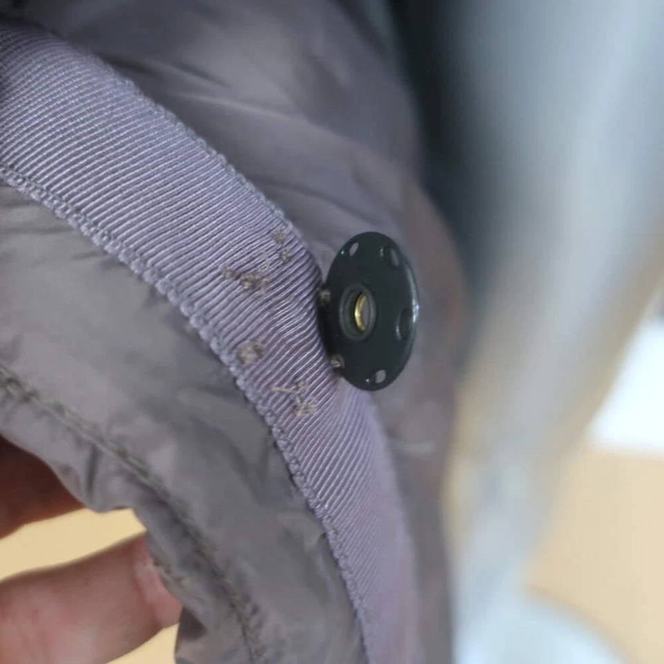 Abrigo acolchado Bogner con cuello de piel gris malva talla US 8 Foto 2 de 4