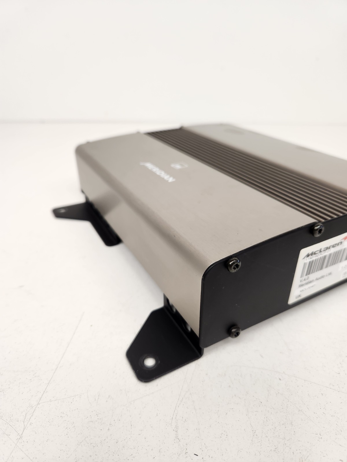 McLaren MP4-12C 2012-2014 Amplifier