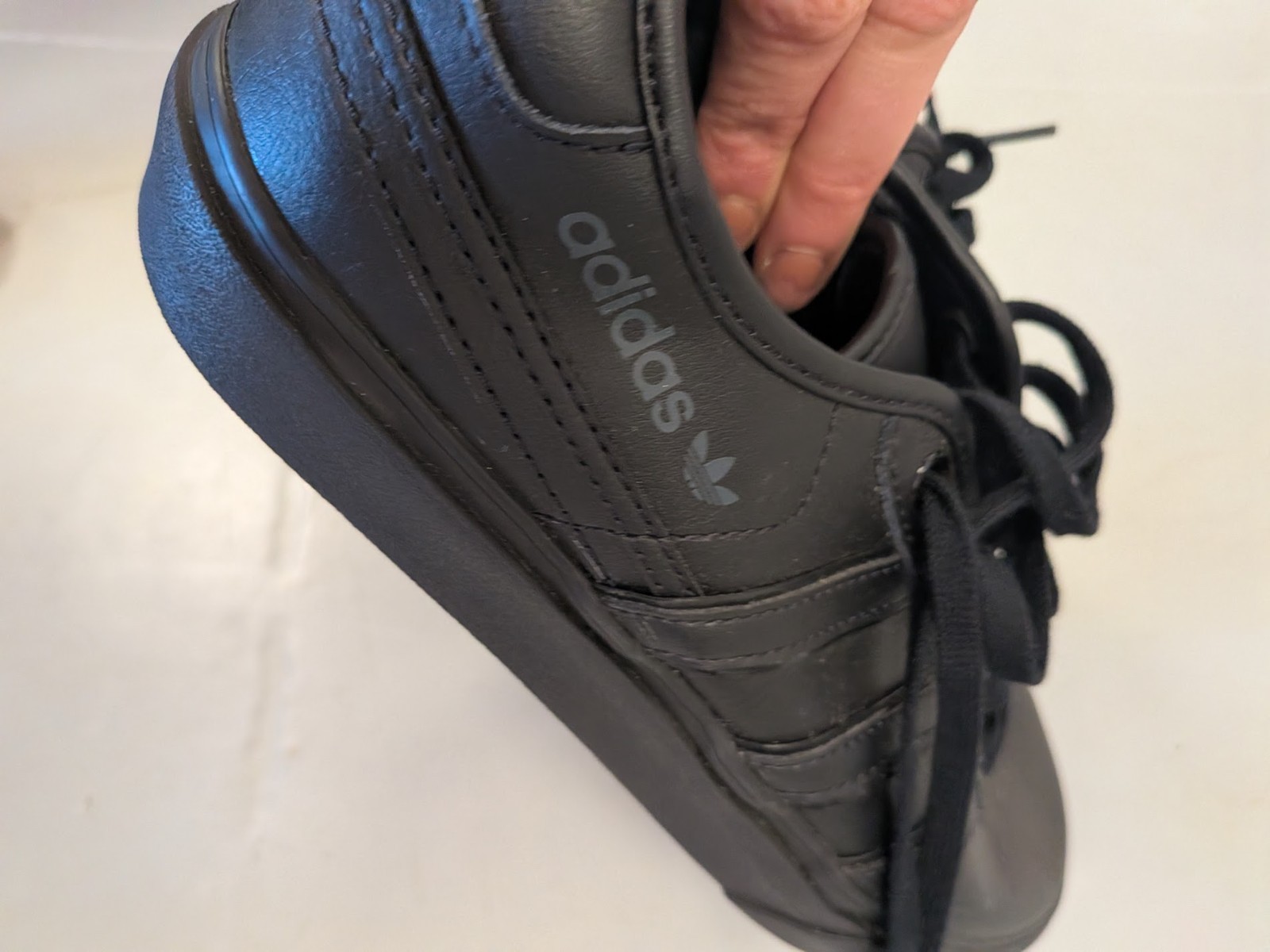 Adidas Trainers Sports School Lace-Up Black Boys Mens Ladies Flat New Gym 6.5 image 4