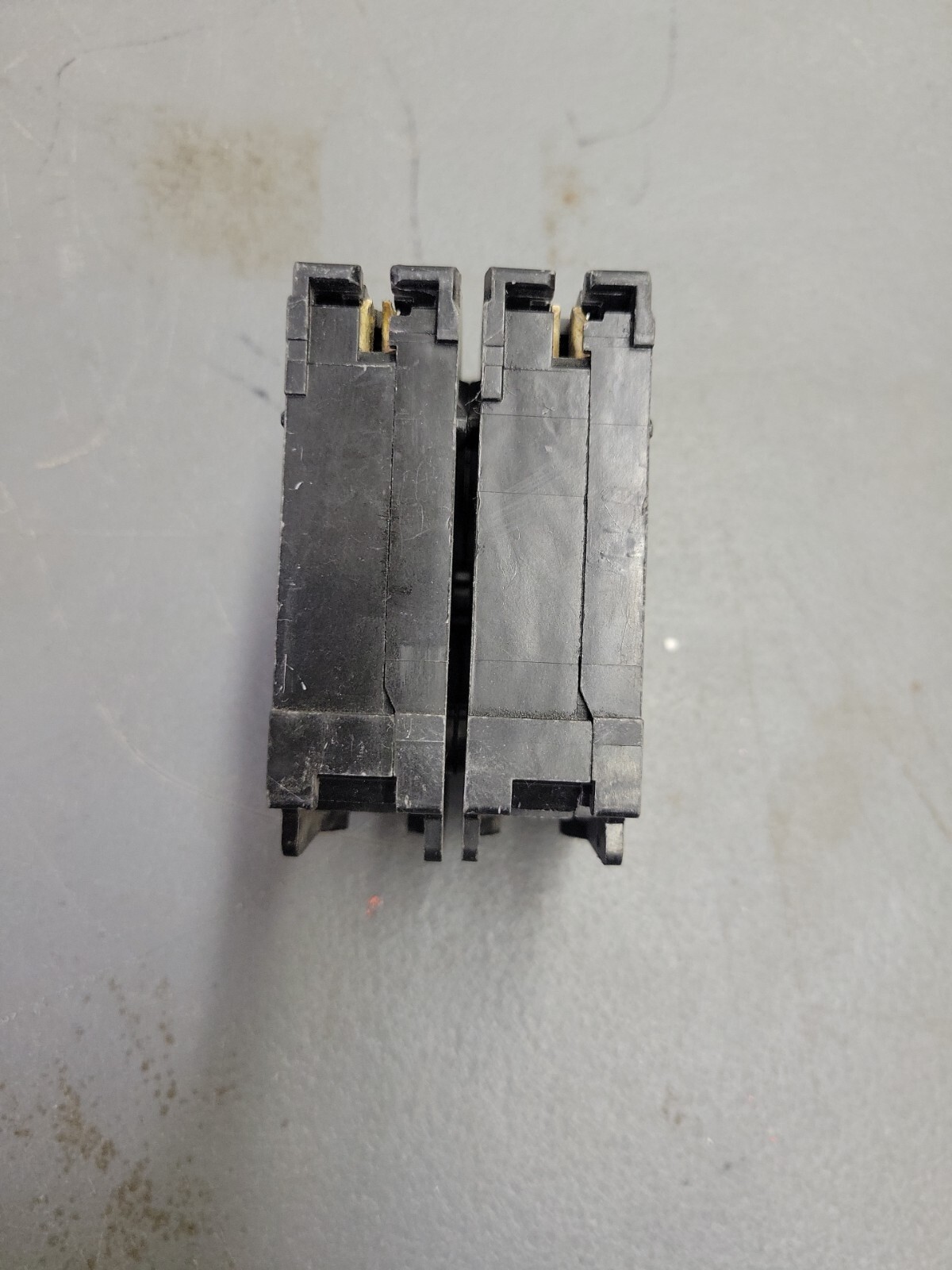 Siemens 125A Circuit Breaker 2 Pole Type QP Q2125 Missing Screws eBay