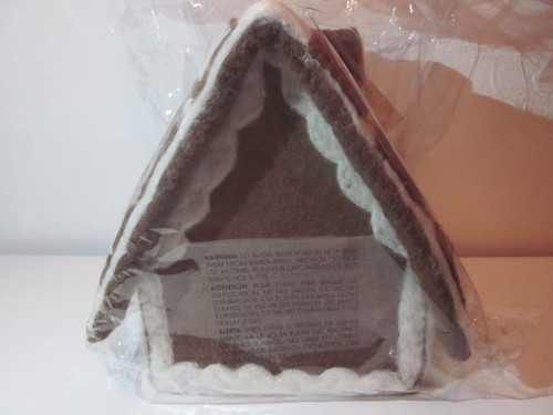 Pottery Barn Kids Felted Gingerbread 3-D House Wool Advent Calendar MSRP $89.50 - Picture 7 of 19