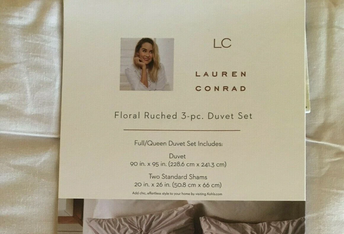 LC Lauren Conrad FULL QUEEN Lilac Ruched Three piece Duvet Set 100 Cotton. NWT
