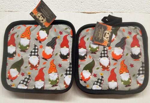 SET CUCINA STAMPATO 3 pezzi: 2 porta pentole e 1 guanto da forno, gnomi di halloween, nero, GR - Foto 3 di 20