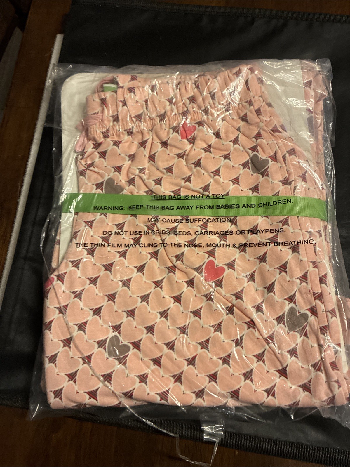 Vera Bradley Pajamas 2 pc Set Blush Hearts Sleep Pants Shirt Women SZ XS NWT