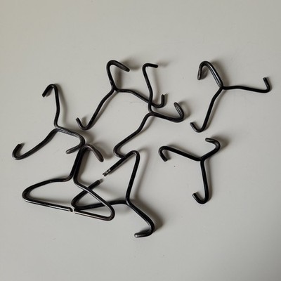 Rare Vtg 1960s SUSIE GOOSE Barbie & Ken Black WIRE HANGERS (Set of 7) Accessory