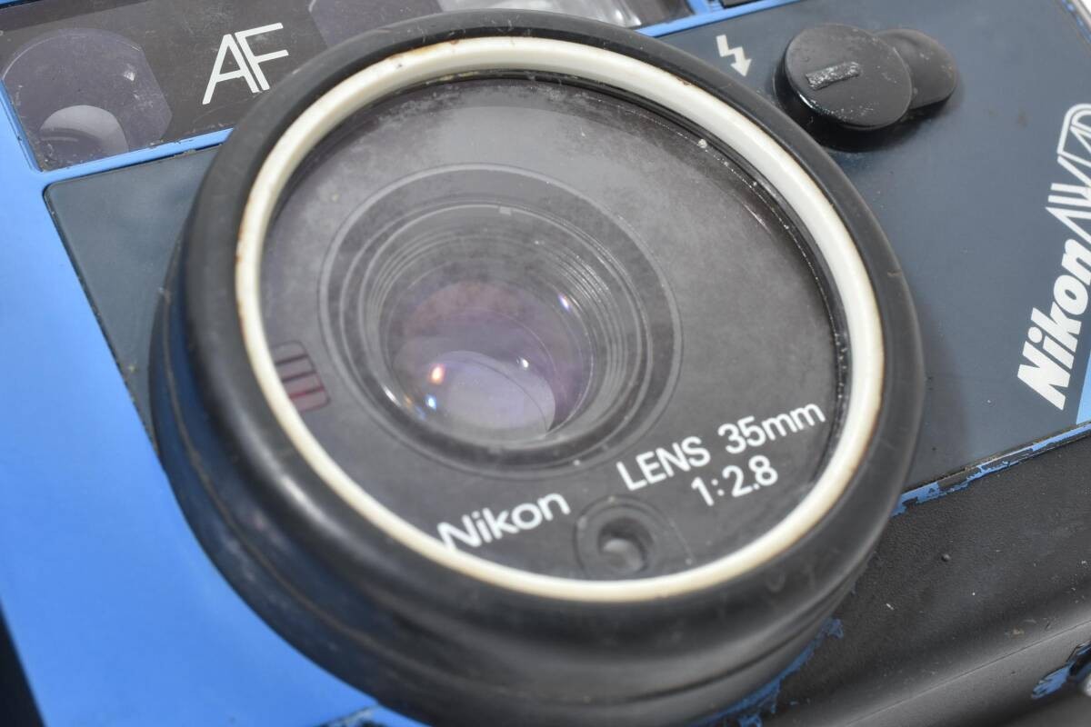 NIkon L35 AWAD フィルムカメラ Nikon L35 AW (All Weather) AF — LensFayre
