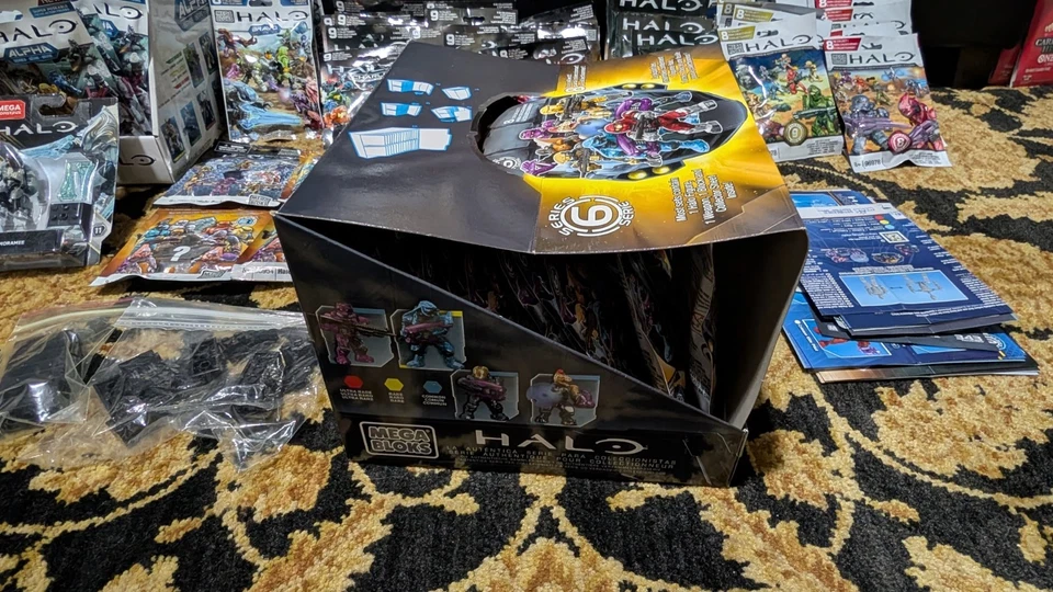 ***Halo Mega Bloks Lot of Multiple Series + Sealed & Loose 250+ Mini Figures*** - Image 3 of 4