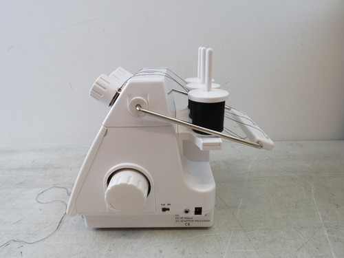SEWLAND OVERLOCKING MACHINE - Picture 3 of 7