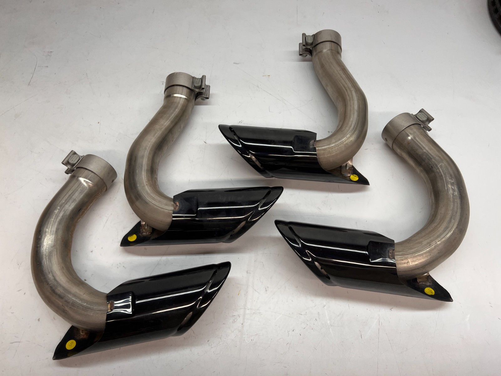LAMBORGHINI URUS EXHUAST TIPS TAILPIPES GRAPHITE ASSEMBLY OEM 2019-2024