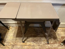 Vintage Metal Drop-Leaf Typewriter Table desk MCM End Table Good Shape Retro!