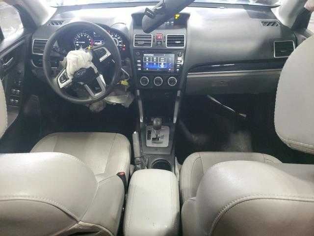 Tail Finish Panel 2017 Forster