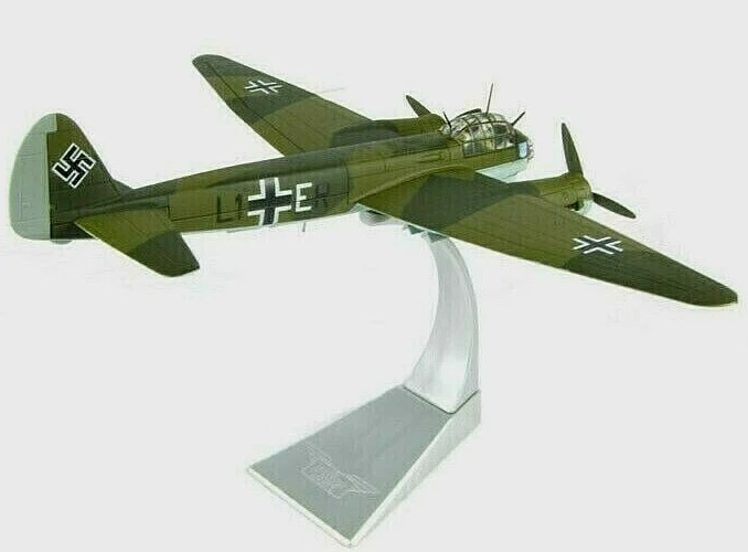 CORGI AA36705  JUNKERS Ju88A-1, LG-1/III LG-1 - France, Summer 1940.  BRAND NEW - Image 3 of 4