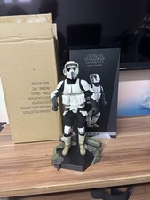 Sideshow Collectibles Thousand Oaks Scouttroo...