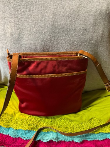 Michael Kors Wine/Red NylonJet Set Brown Leather Trim Zip Shoulder BagCrossbody - Picture 3 of 12