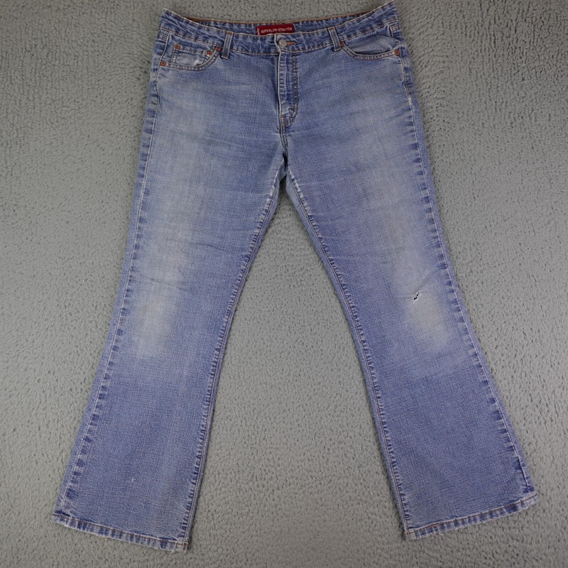 Vintage Levi's 518 Jeans Womens 36x29 Blue Denim Superlow Boot Cut Light USA 90s