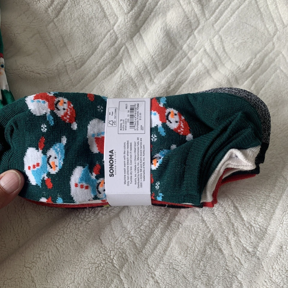 Sonoma Women’s 10 Pairs Christmas No-Show Socks Size 9-11 + 1 Pr Hot sox NWT - Image 4 of 4