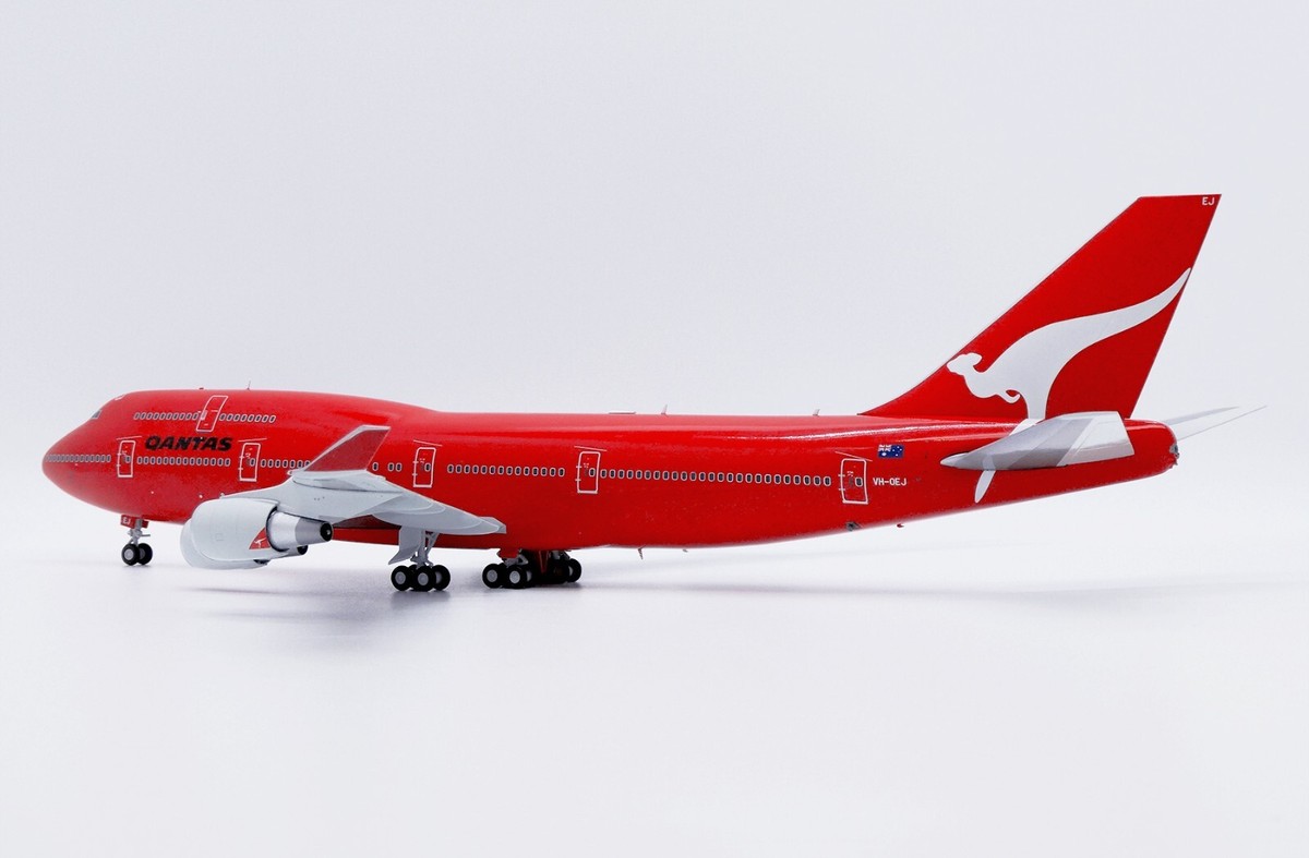 BOEING 747-400 QANTAS 