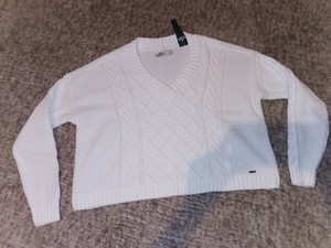 white v neck knitted jumper