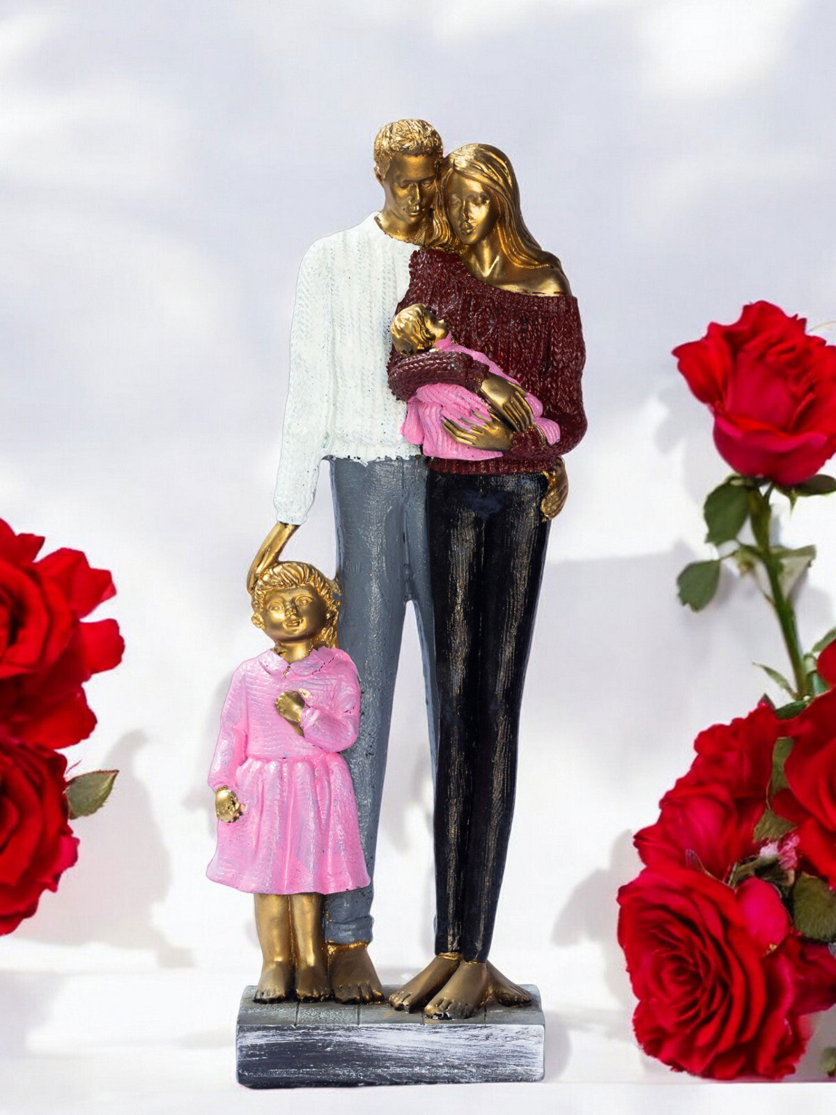 KRAFTSKALA Couple with Family Figurine-Romantic Poly-Resin Sculpture Home Décor