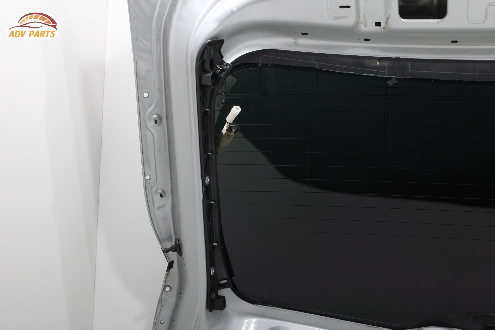 2017 - 2020 MASERATI LEVANTE TAILGATE LIFTGATE BACK DOOR SHELL PANEL & GLASS OEM