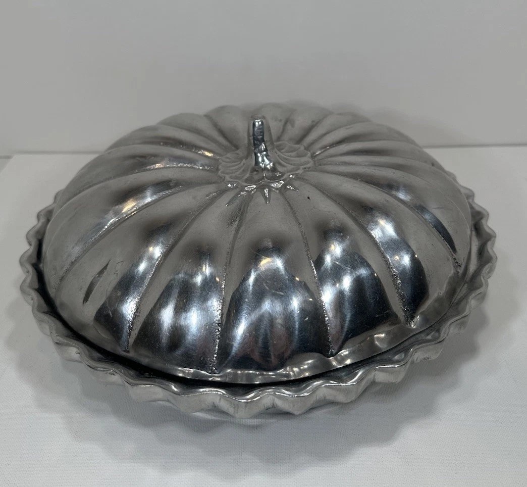 Vintage Pumpkin Pie Plate Lid Cast Aluminum Warmer Dish Plate 11"x 5"
Opens in a new window or tab