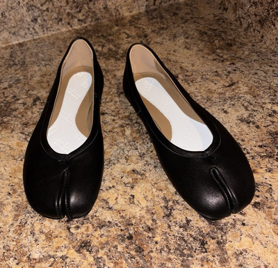 Maison Margiela Women s Black Leather Split-Toe Ballet Flats Slip-On US 7.5
